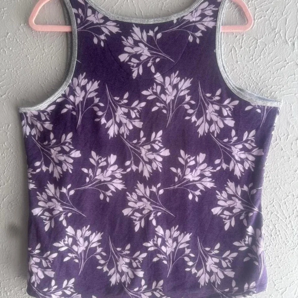 Karen Neuburger Purple and Gray Floral‎ Pajama.size L. Ultra soft sleeping shirt